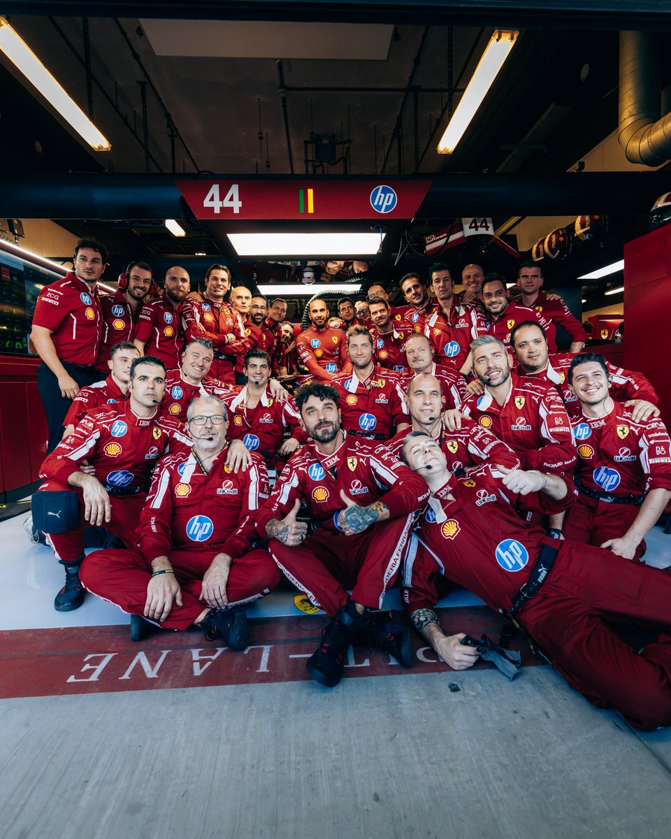 Squad assembled 🤜❤️🤛 Time to lock in!