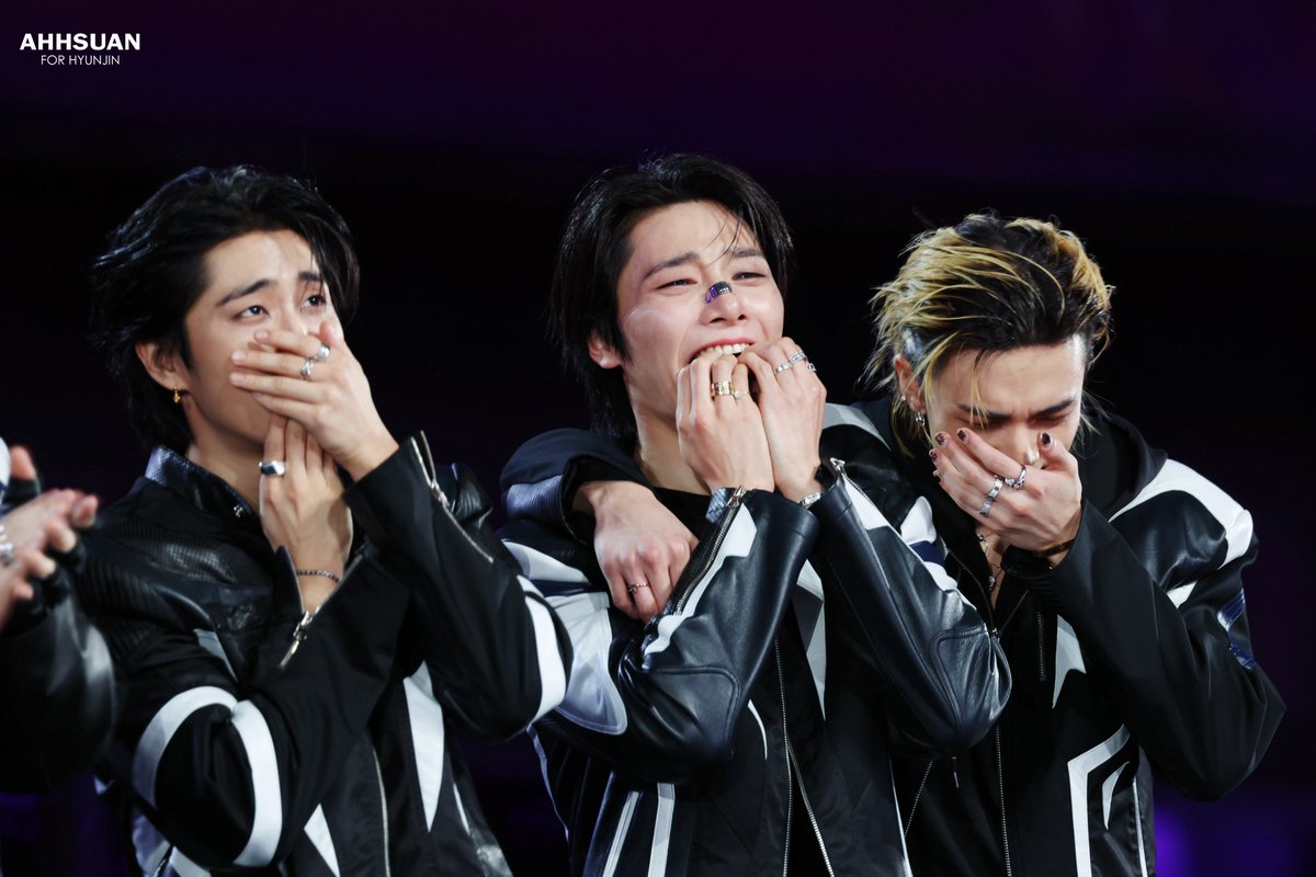 251206 AAA
🫣😱🤭
#straykids #스키즈 #스트레이키즈
#Hyunjin #현진
#HAN #한지성
#아이엔 #양정인