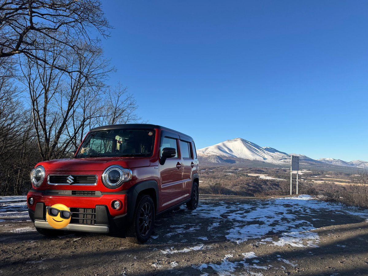 tentman_outdoor's tweet photo. てなわけで、今回は浅間山の眺望に始まった群馬野営へ!
今回は焚き火に薪ストと、火遊びを存分に楽しみたかったから薪を買う必要のない野営にしたけど、まぁ凍った薪ってのは燃えにくいこと…。
どえらい苦労しました🤣
#キャンプ
#野営
#FIELDDISCOVERY https://t.co/HQzcRJNqqx