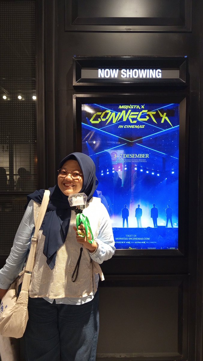 kihyunsleman's tweet photo. SUPER HAPPY. HATIKU PENUH. TERIMAKASIH MONSTA X 🤍🤍🤍🤍 @OfficialMONSTAX #MONSTAX_CONNECTX #MONSTAXINCINEMAS https://t.co/dfRPrjIJuV