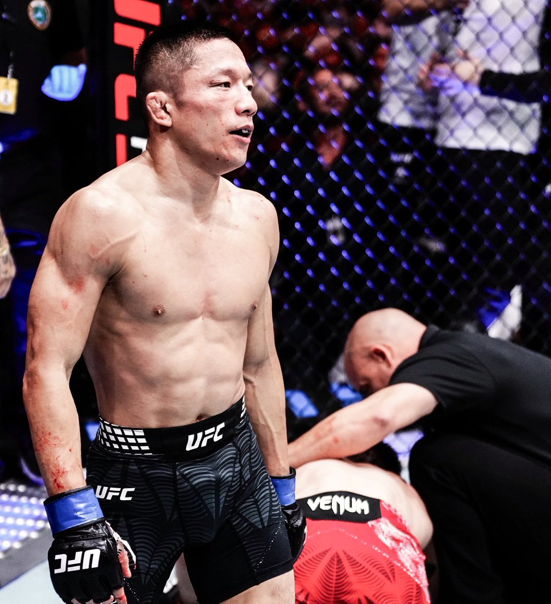 UFCランカーを圧倒する日本人ファイターたち！

平良達郎:フィニッシュ負けがなかったモレノを2RTKO。
堀口恭司:フィニッシュ負けがなかったウランベコフを3R一本。