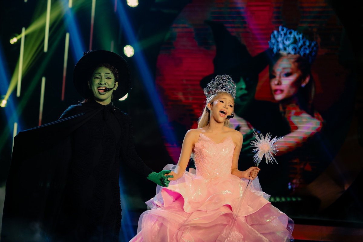 polarisabscbn's tweet photo. Congratulations, #JMIELLE, on your 2nd win after your stunning transformation as Cynthia Erivo's Elphaba and Ariana Grande's Galinda from the musical film Wicked!
#StarMagic #PolarisStarMagic #YourFaceSoundsFamiliar #YFSF5thWinner #ABSCBN https://t.co/IwUfFAVl7A