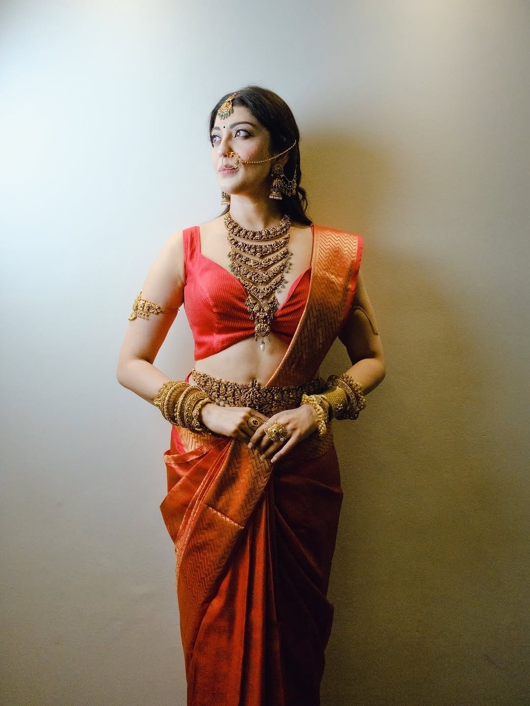 G7kV2aUbsAAgHeT?format=jpg&name=large