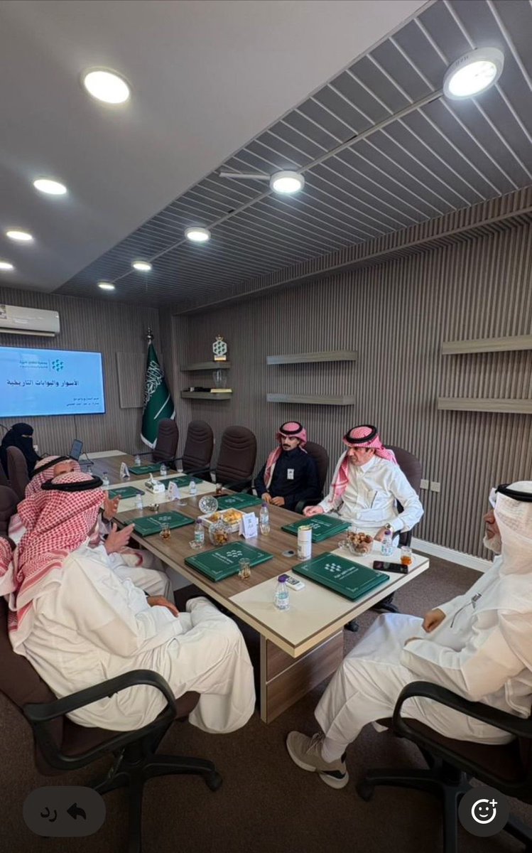 لجنة أهالي عنيزة tweet media