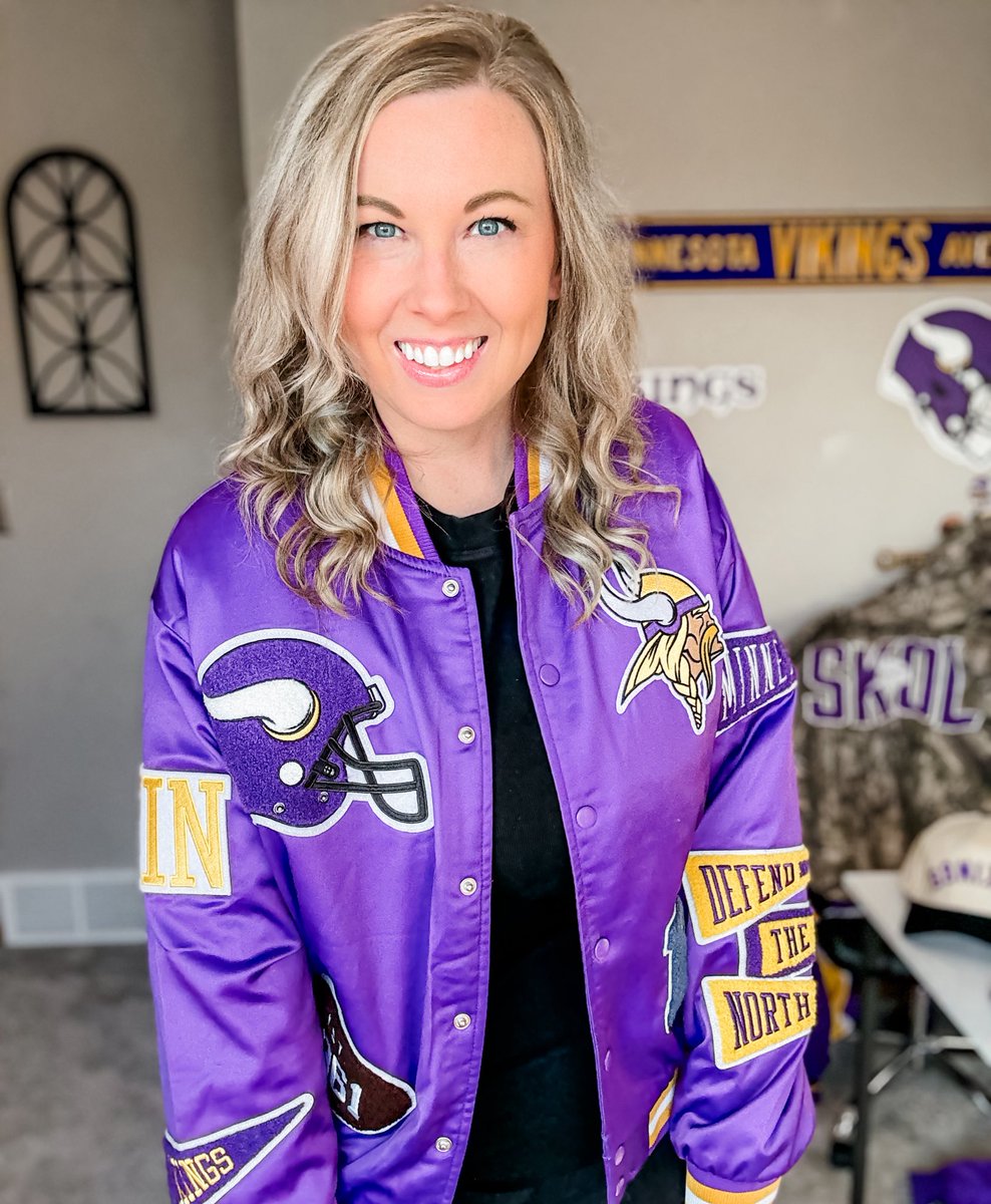 happy #vikings game day. 
a win would be really nice, wouldn’t it be? #skol