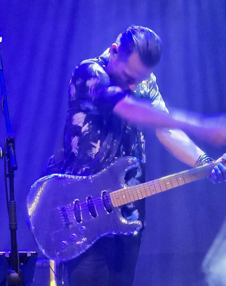 Mid windmill or mid sneeze 🤔🤘🏻🎸

#windmill #sneeze #youdecide #guitarist