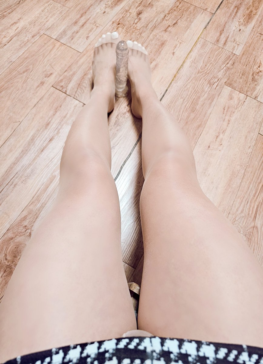 오랜 시간 연습했더니
이게 되네...
손에 꽉 잡히는 두께여서
첨에는 엄두도 못냈는데
연습하니깐 되네욤^^

이제는 어느 정도는 극복 가능할 듯
발 장난 하구 싶당~~~