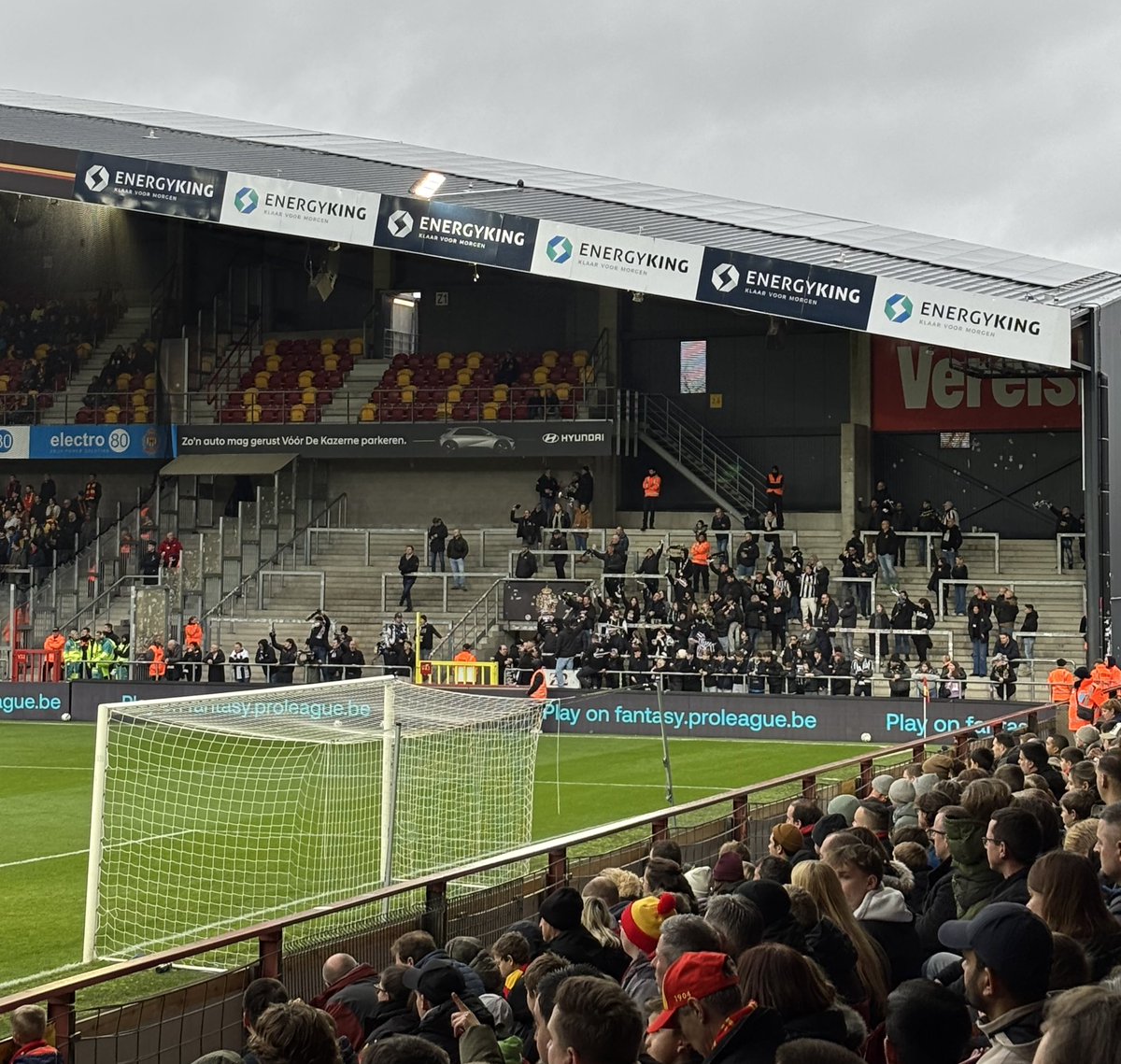 kopultra_'s tweet photo. Parcage Carolo boycott par les Ultras à Malines cet après-midi, en raison des reformes concernant les déplacements. 🦓🇧🇪 #KVMCHA #groundhopping #kvmechelen #rscc https://t.co/yZizMBc9TH