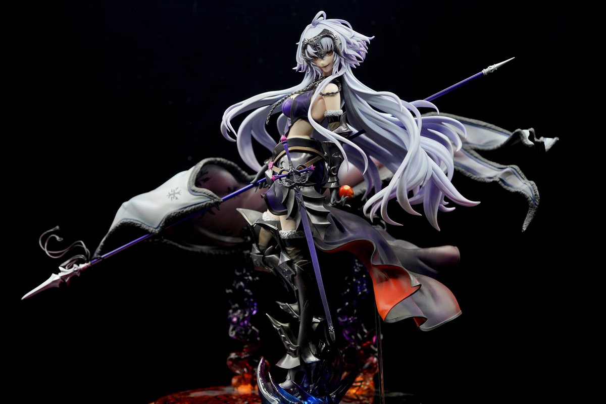 銀水晶的封印(<a href="/Jennife36907231/">银水晶的封印</a> )さんのジャンヌオルタ製作しました。格好良いよねーこのオルタ(๑˃̵ᴗ˂̵)  
電飾やったりフルードアートやったりとあちこち寄り道しながら漸く完成〜