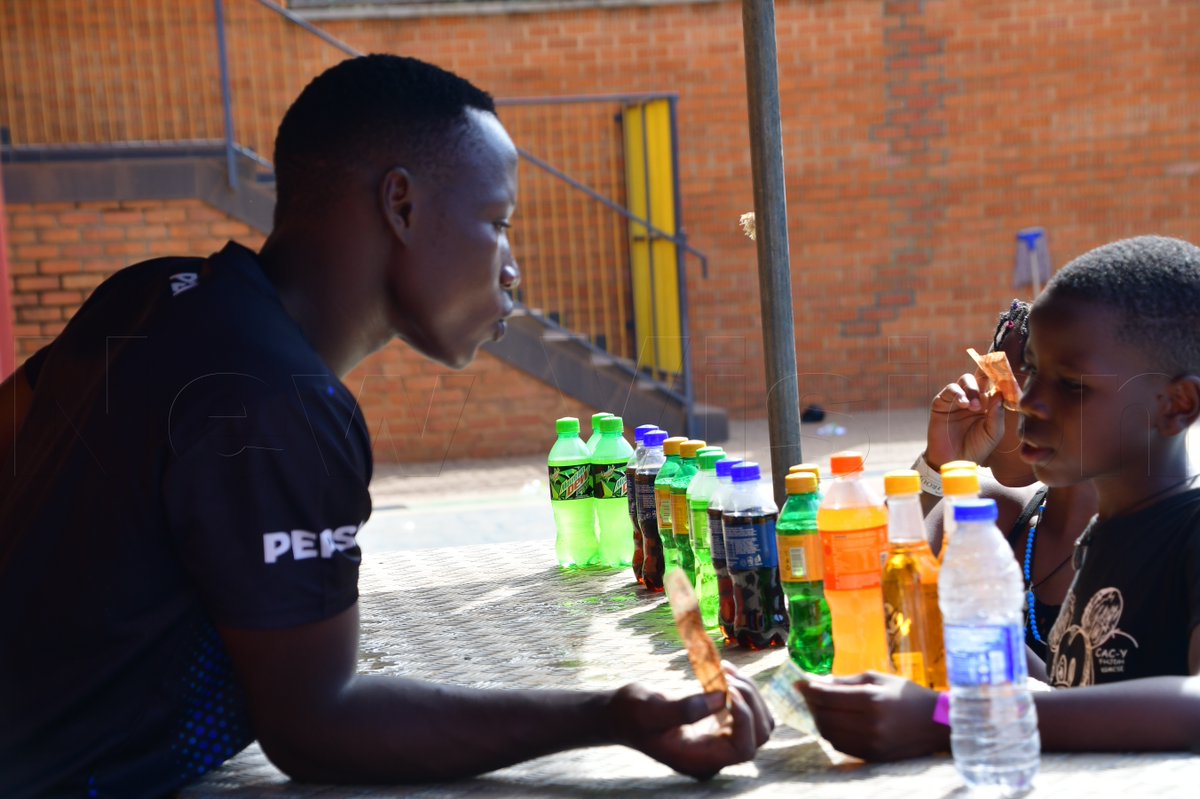 newvisionwire's tweet photo. #TotoChristmasFestival 2025: @PepsiUganda keeping everyone refreshed at the Toto Christmas Festival! 🥤

#VisionUpdates || 📷 Patrick Kibirango https://t.co/VUQTtbXQXg