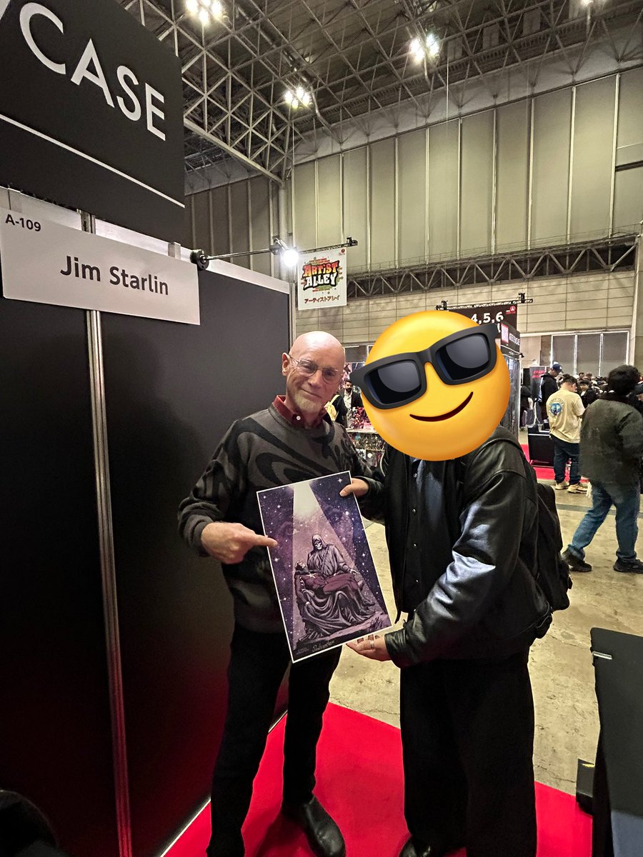 Junnosuke007's tweet photo. ジムスターリン先生！
普段プリントは購入しないのですが、レジェンド先生相手には余裕の購入でした笑
しかもよく見たら最初からルーベンスタイン先生のサインも入ってる、、ヤバすぎまきた✨
ちなサノスのプリントと迷いました
#東京コミコン https://t.co/7pDlmcVU9q
