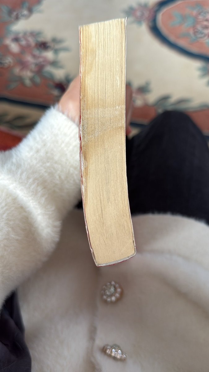 Yine kitabımı kimseye ödünç vermemeye yemin ettiğim bir gün oldu. Gerçekten neden ya!!!