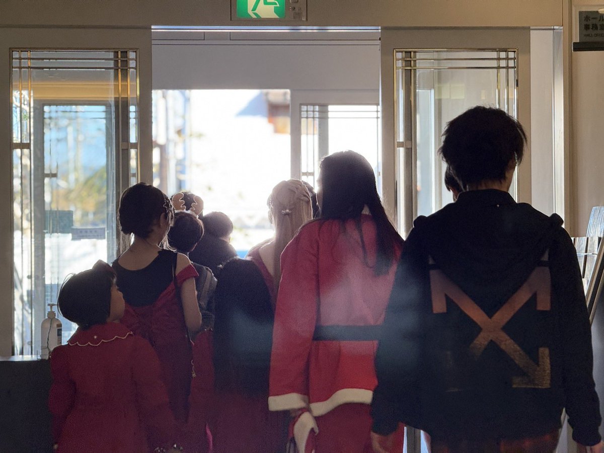 福祉施設のイベント出演も無事に終わりました👏✨
音響トラブルはあったものの
たくさんの方に見ていただき👀
嬉しい感想をいただけてこちらがあたたかい気持ちになりました😭🧡

オファーいただきありがとうございました🎄