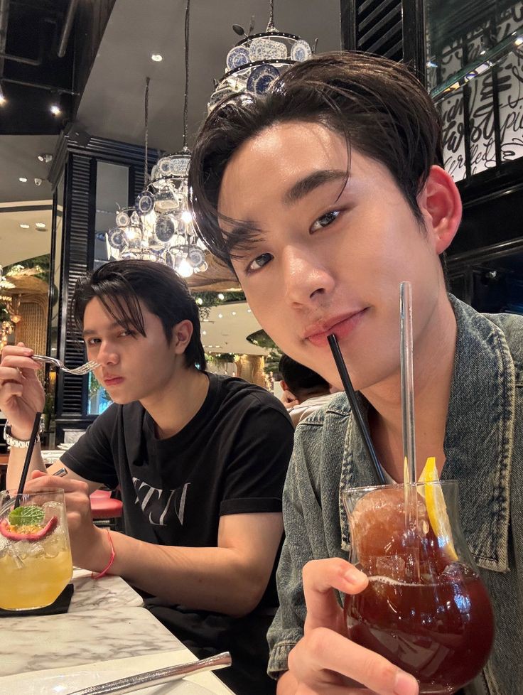 ainé ⋆.˚ tweet media