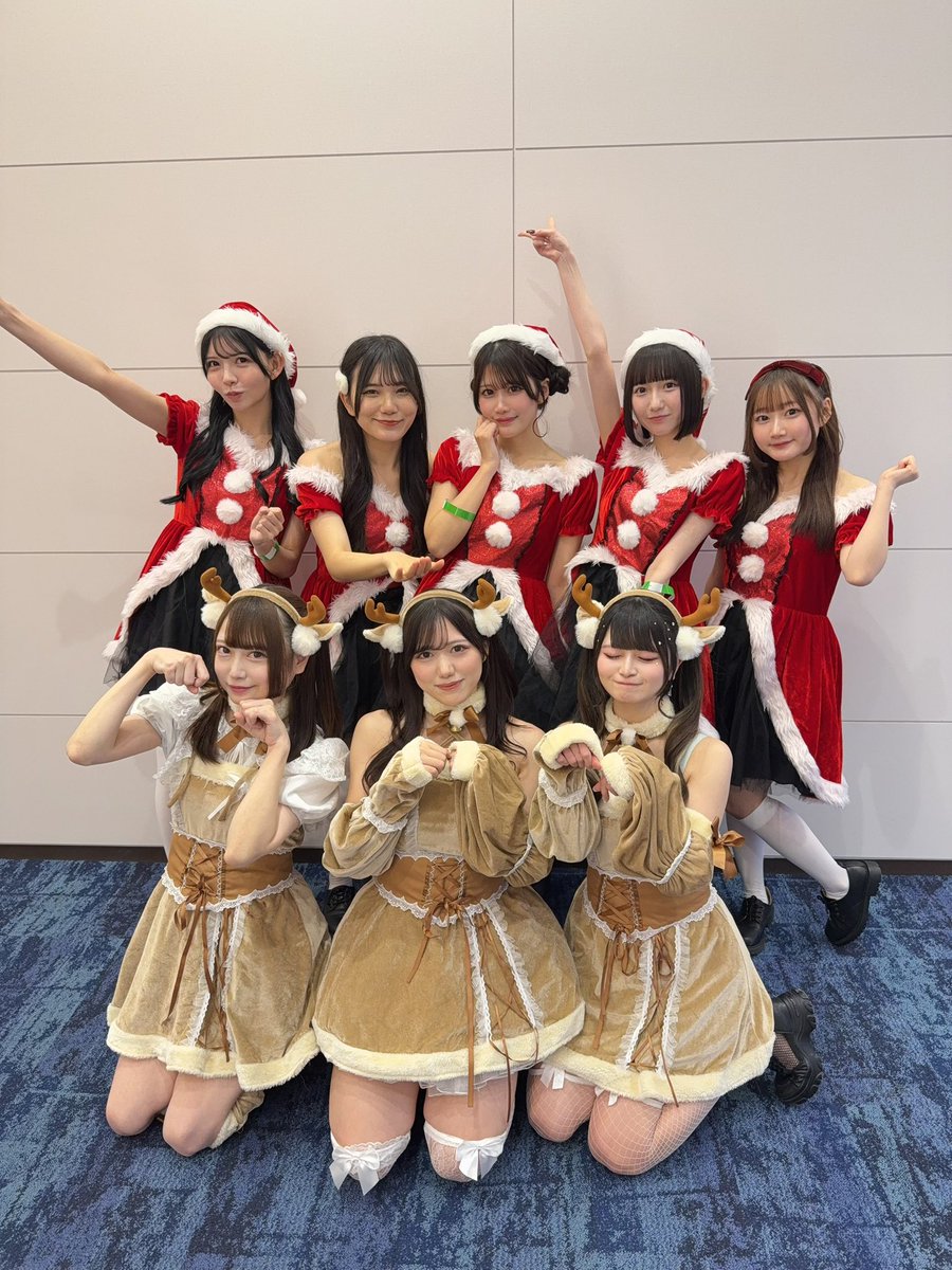 𓂃꙳⋆ 𝙼𝚎𝚛𝚛𝚢 𝚇𝚖𝚊𝚜 𓂃 𓍄 𓄽𓇬𓈒 トナカイに乗ったサンタさん