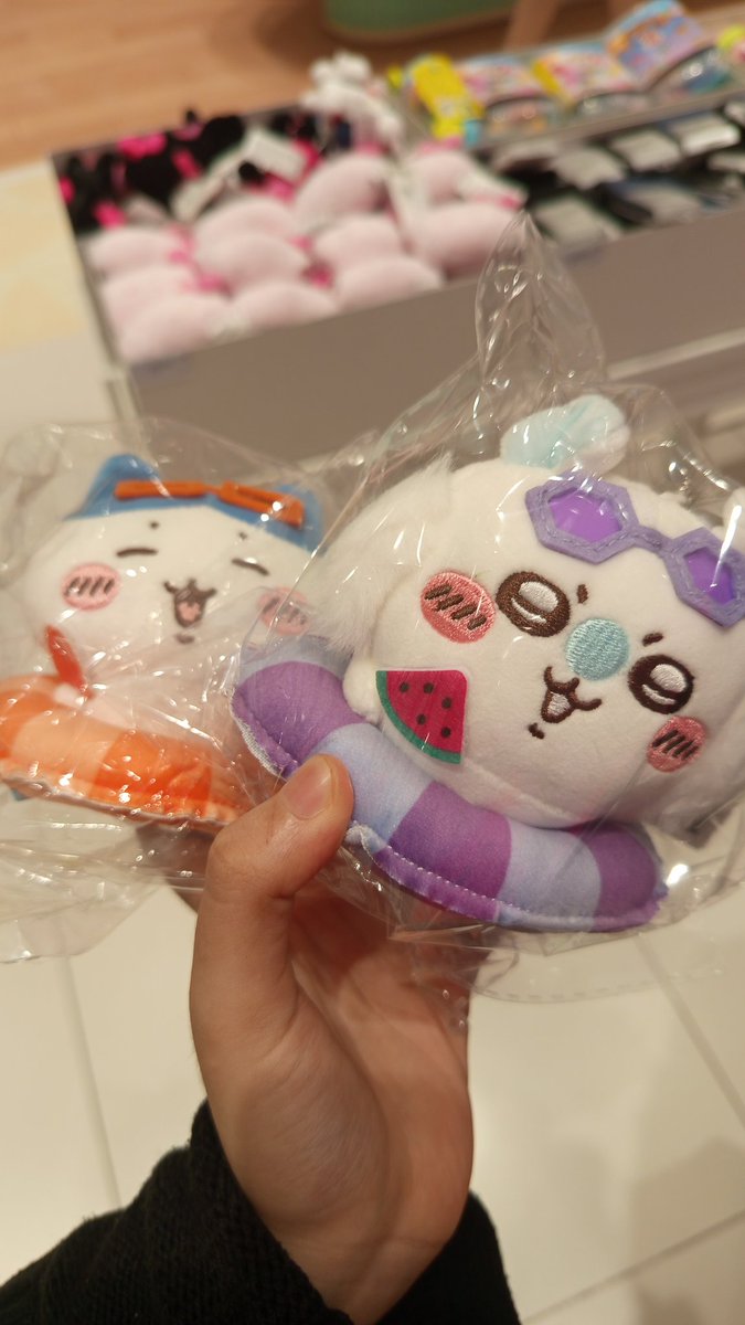 witheenly's tweet image. edisi menghabiskan uang! sesekali boros walaupun hampir setiap hari boros 🙏🏻