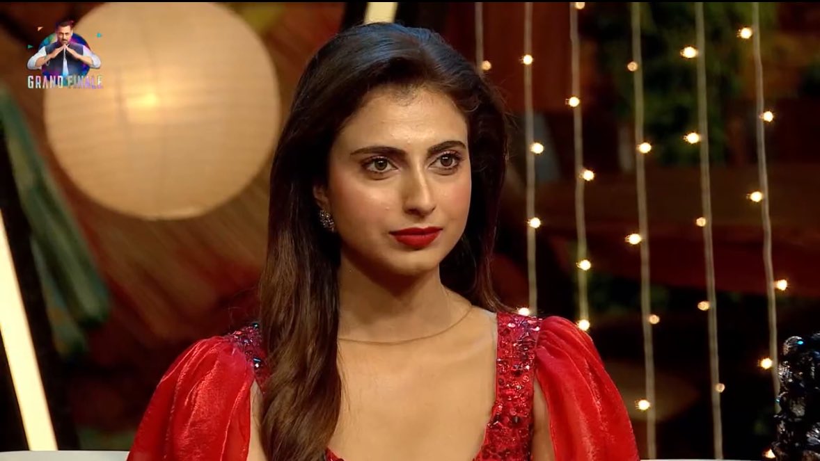 ItsRubiology's tweet photo. Salman to farhana: "You totally deserve top 05"

FARHANA FOR THE WIN https://t.co/G8l0qqUZ1B