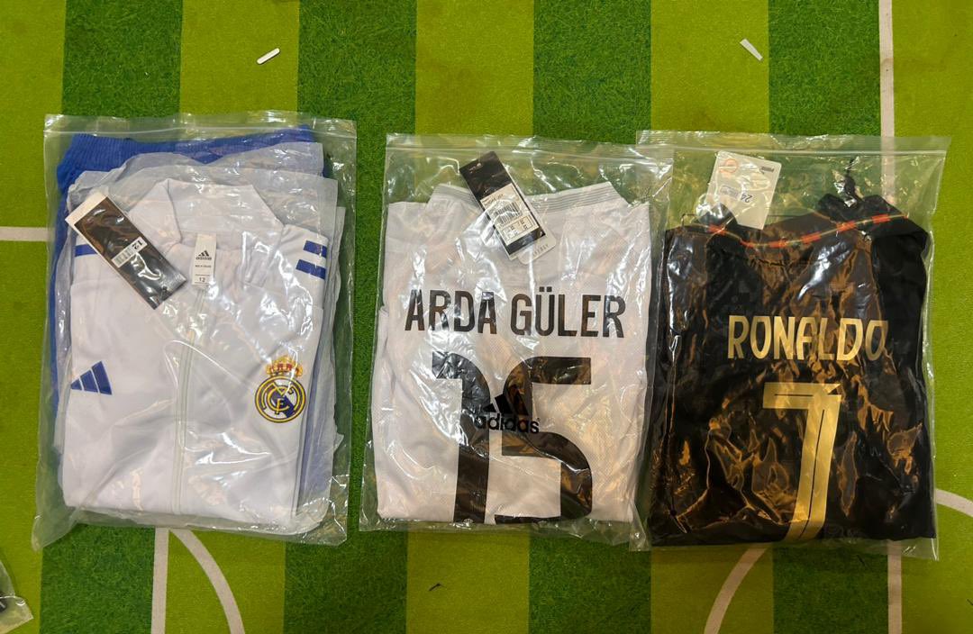 Pedidos que salen hoy🤩
Muchísimas gracias por la confianza,
Seguimos trabajando.❤️

Pronto tendréis un sorteo Grande con <a href="/Rematesbets/">Rematesbets</a> 
¡Seguirnos para no perderos nada!

#sorteo #futbol