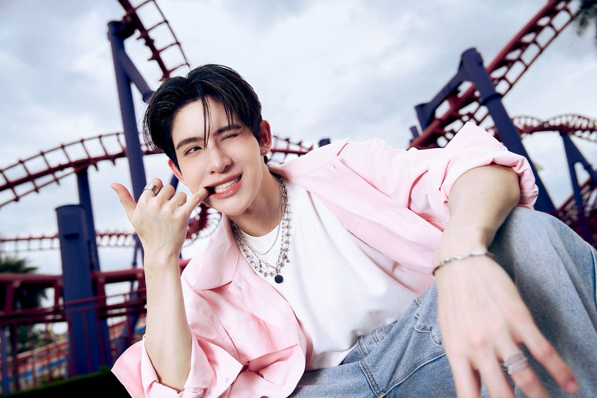 DEXXofficialTH's tweet image. It’s almost D-DAY! A secret love photo from [JAMESSU] is here for you. 📮

TEASER SKINSHIP DEXX
#TeaserSkinship
#DEXXth
#JAMESSU_DEXX
#DMDMUSIC