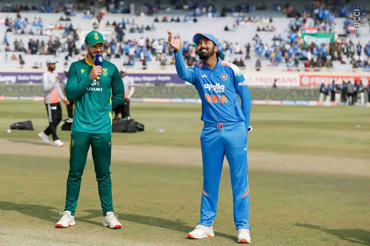 RajCricDesk's tweet photo. Dale Steyn - KL Rahul’s captaincy has been very good in this series.He has marshalled his bowlers well and they have responded to him. Even with a wet ball,he never complained. You can see he calm,cool and collected. Overall I thought his captaincy was really good.
#ViratKohli𓃵 https://t.co/i2J0ShxeYy