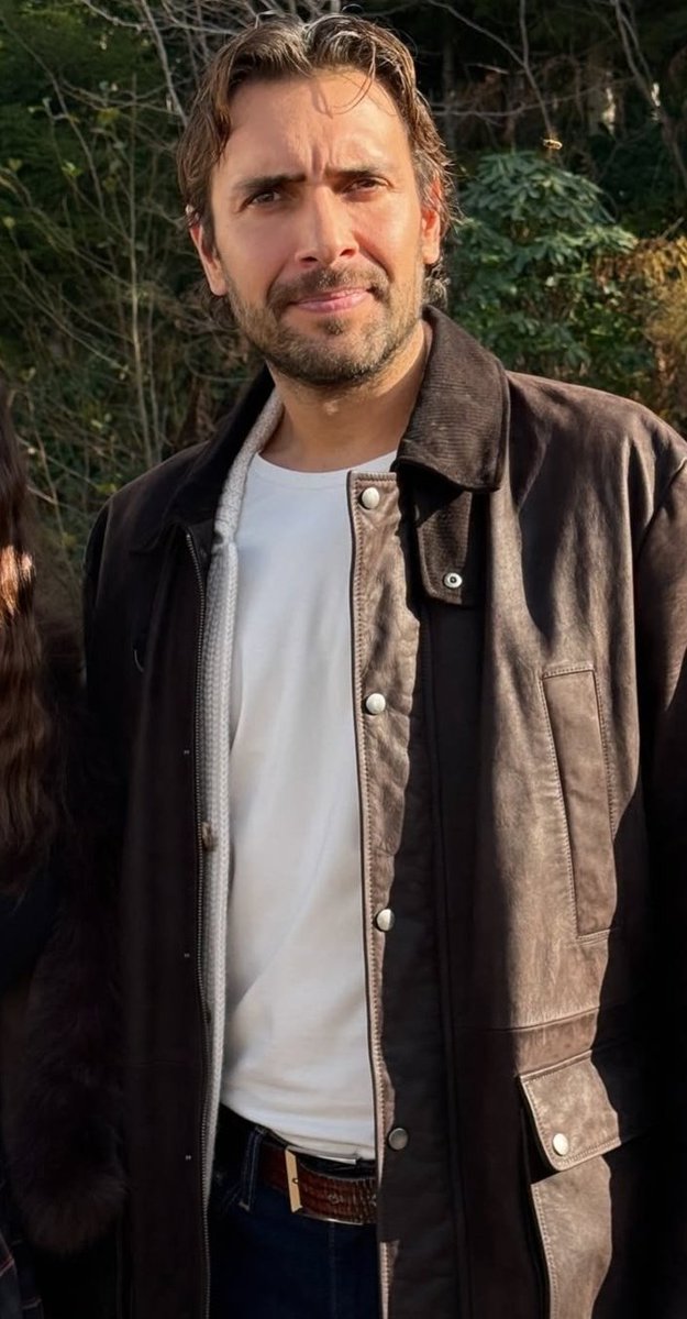 they are my safe place ❤️‍🩹

#TaşacakBuDeniz • #EsDil
 #UlaşTunaAstepe • #DenizBaysal