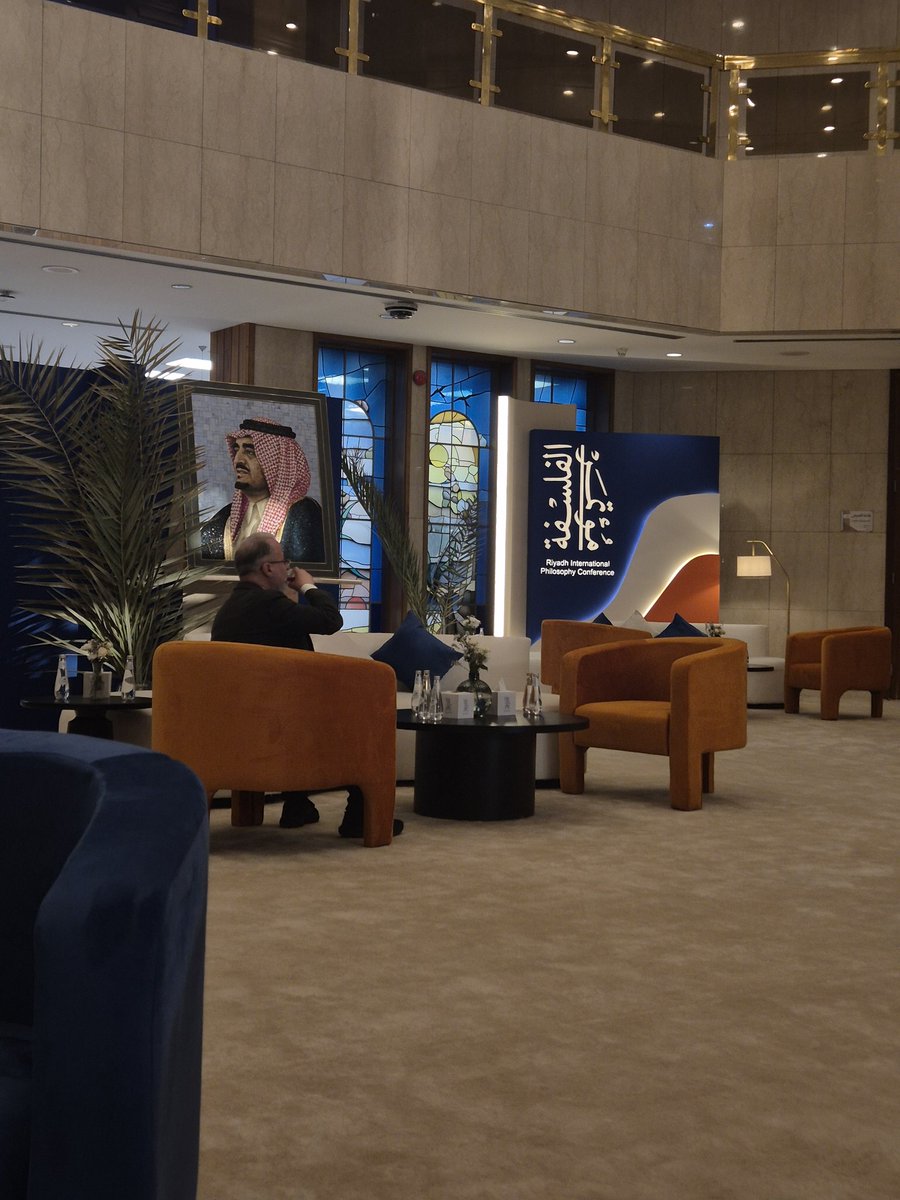 S7qr_'s tweet photo. سعيد بمشاركتي في #مؤتمر_الرياض_الدولي_للفلسفة  مع @PhilosophySaudi حيث ألتقت رؤى الشرق والغرب في منصة واحدة لصناعة فكر أعمق وحوار أكثر وعيًا https://t.co/IrpmoMVDwf