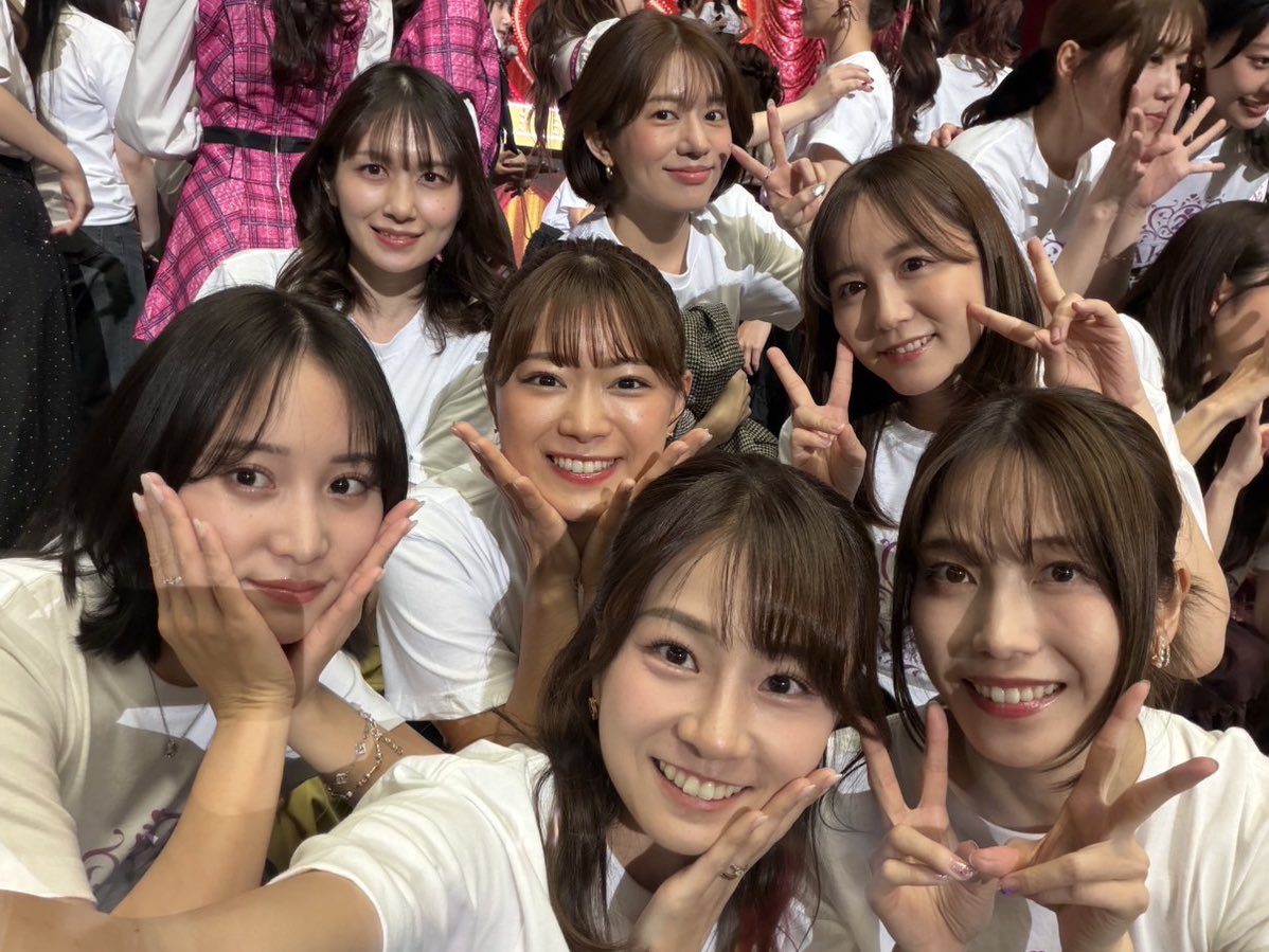 mina_ovo's tweet photo. 20周年おめでとうございます🎀
大好きなAKB48の一員になれたこと
この先もずっと誇りに思います😌🤍
#AKB48は青春ですin武道館 #AKB48_20thYear https://t.co/bOElwXobds
