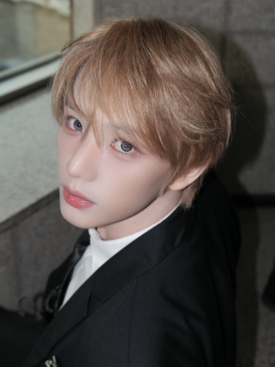 [#씽] 

🤵🏻‍♂️

#XODIAC #소디엑 #SING #씽 #シン