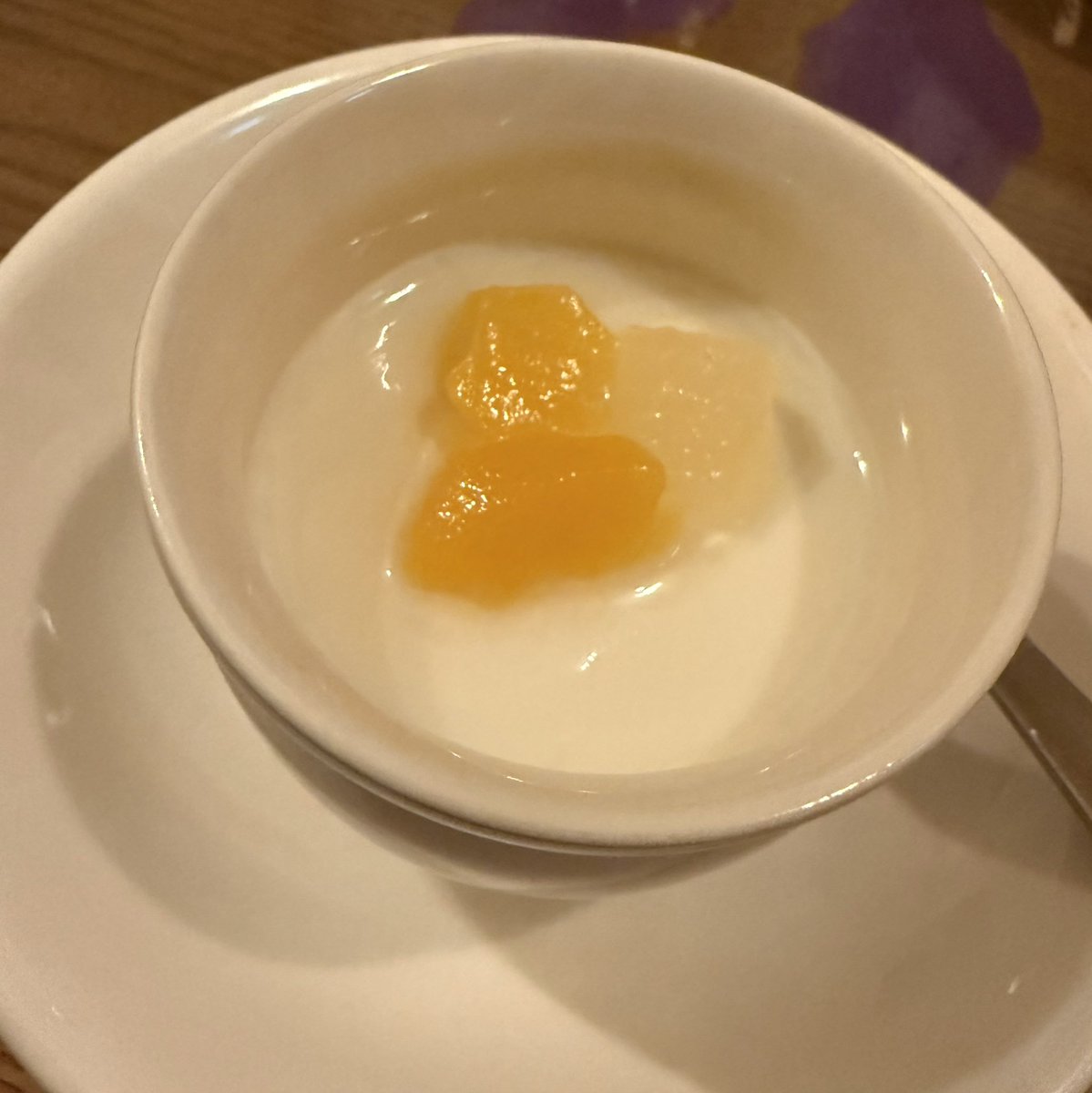 久々に麻辣湯麺食べたけど今日のお店のはめちゃ辛で汗やばかった💦
麻婆茄子もいい感じの辛さしてた😋
〆の杏仁豆腐で辛さリセット完了