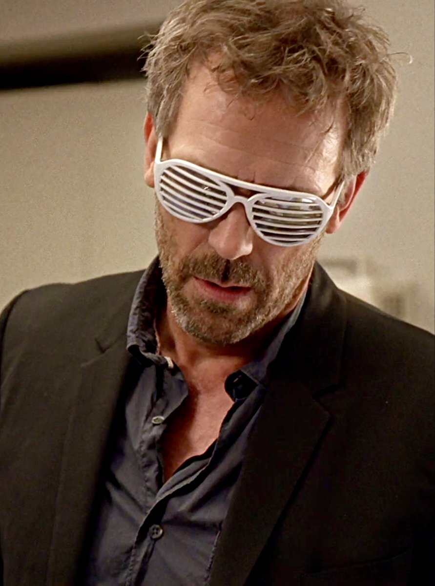 Hugh Laurie Screencaps tweet media