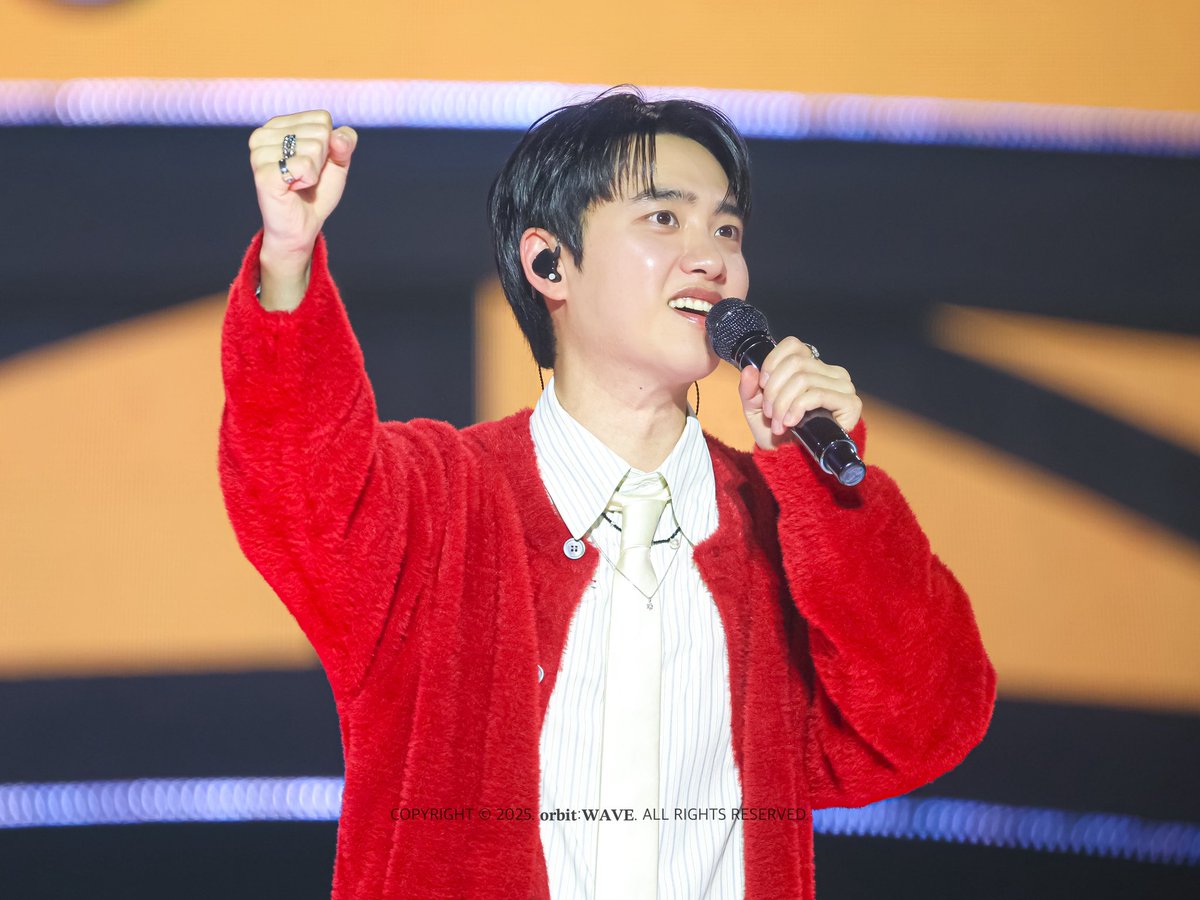 orbitw_'s tweet image. 251207 막콘

경수가 전세계 단단이들을 응원합니다◡̎ 
모두 파이팅💖

#ASIACONCERT_DOit_THEFINAL
#도경수_두잇더파이널_막콘
#됴콘_막콘_집에안가
#DO #디오 #도경수 #DOHKYUNGSOO