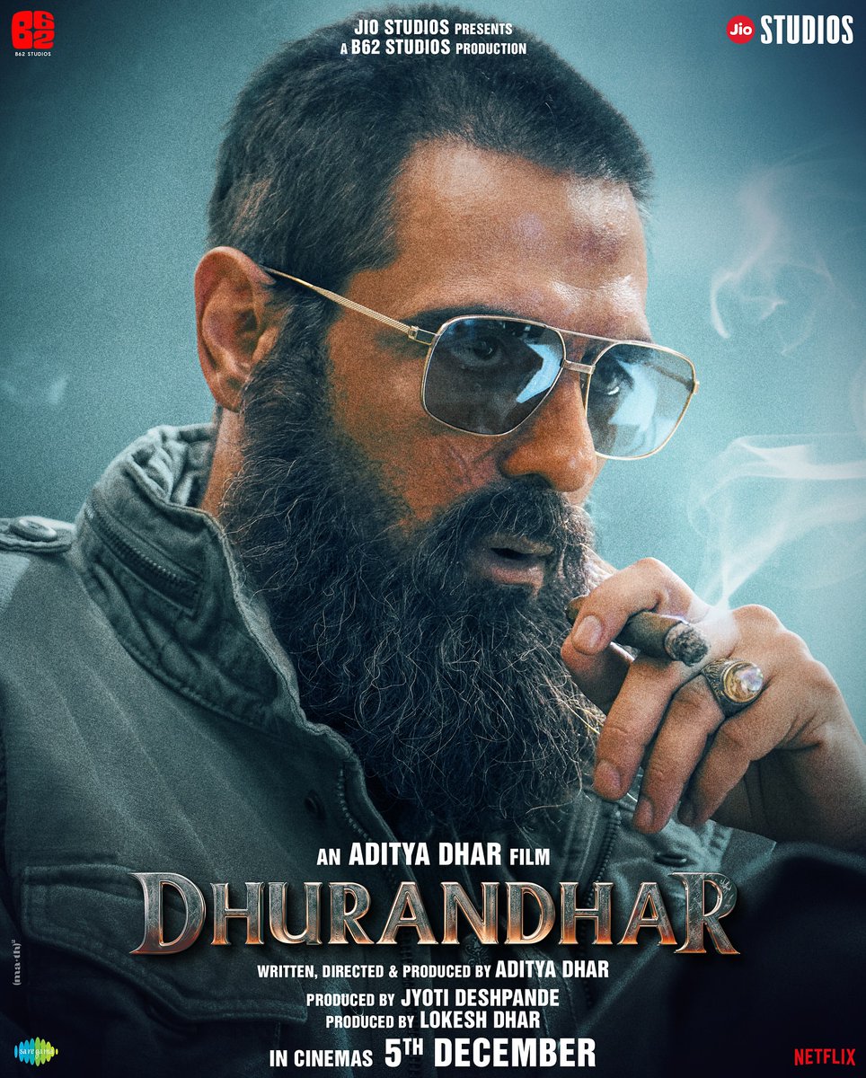 beingSaurabh15's tweet photo. I just finished #Dhurandhar so  many actors in the movie but the OG GANGSTER #AkshyaKhanna bhai he is just another level he steals the whole movie  and #ArjunRampal he comes just a few scenes in the movie so powerful and scared akshya khanna MOVIE 🔥🔥🔥 https://t.co/gSDsBpHtqW