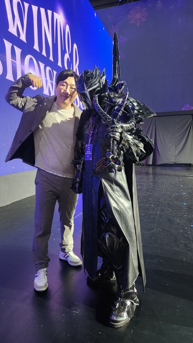 로스트아크 7년만에 당첨된 쇼케이스
너무 재밌었다
나 말고 다른 코스어분들도 계셔서 너무 재밌었음