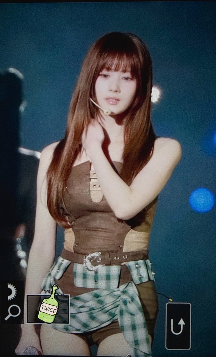 Cyan Hints tweet media