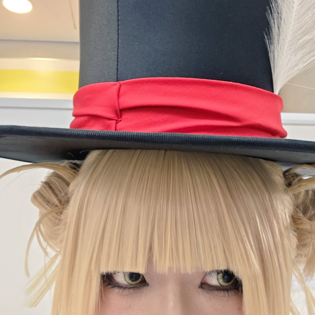 a_oicos's tweet photo. cos:トガヒミコ

トガちゃんオフショ
2枚目は相方の帽子奪ったったやつw

＃東京コミコン2025
＃東京コミコン2025コスプレ
#TCC2025 https://t.co/rvFQvnIXNG