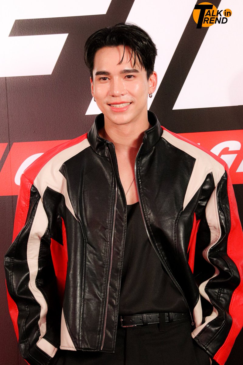 “แม็ก กรธัสส์” ร่วมงาน FINAL PIT ON STAGE AT CENTRAL CHIDLOM PRESENTED BY THONBURI PHANICH

FINAL PIT ON STAGE X MAX
#FinalPit2025xMax 
#mmaxmax