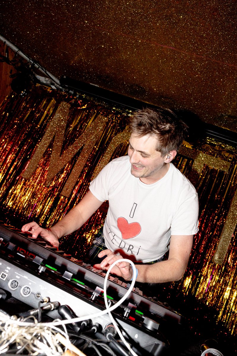 jj_bull's tweet image. Moth Club: completed 

Thanks everyone who came down, that was very very special.

You’re welcome