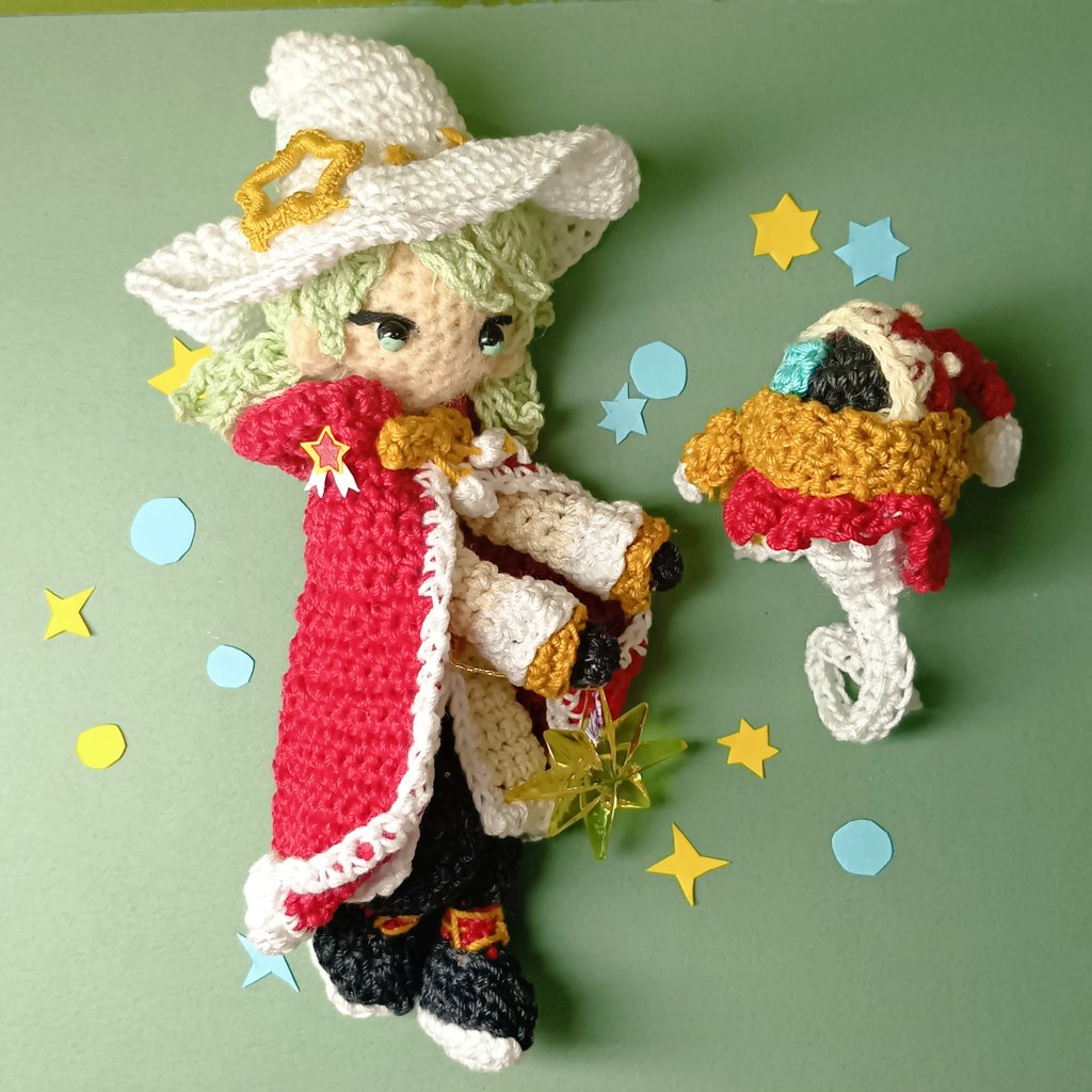 ぷよあみぐるみ142人目🎄✨
サンタの師ローザッテを編みました。

#ぷよクエ 　#あみぐるみ