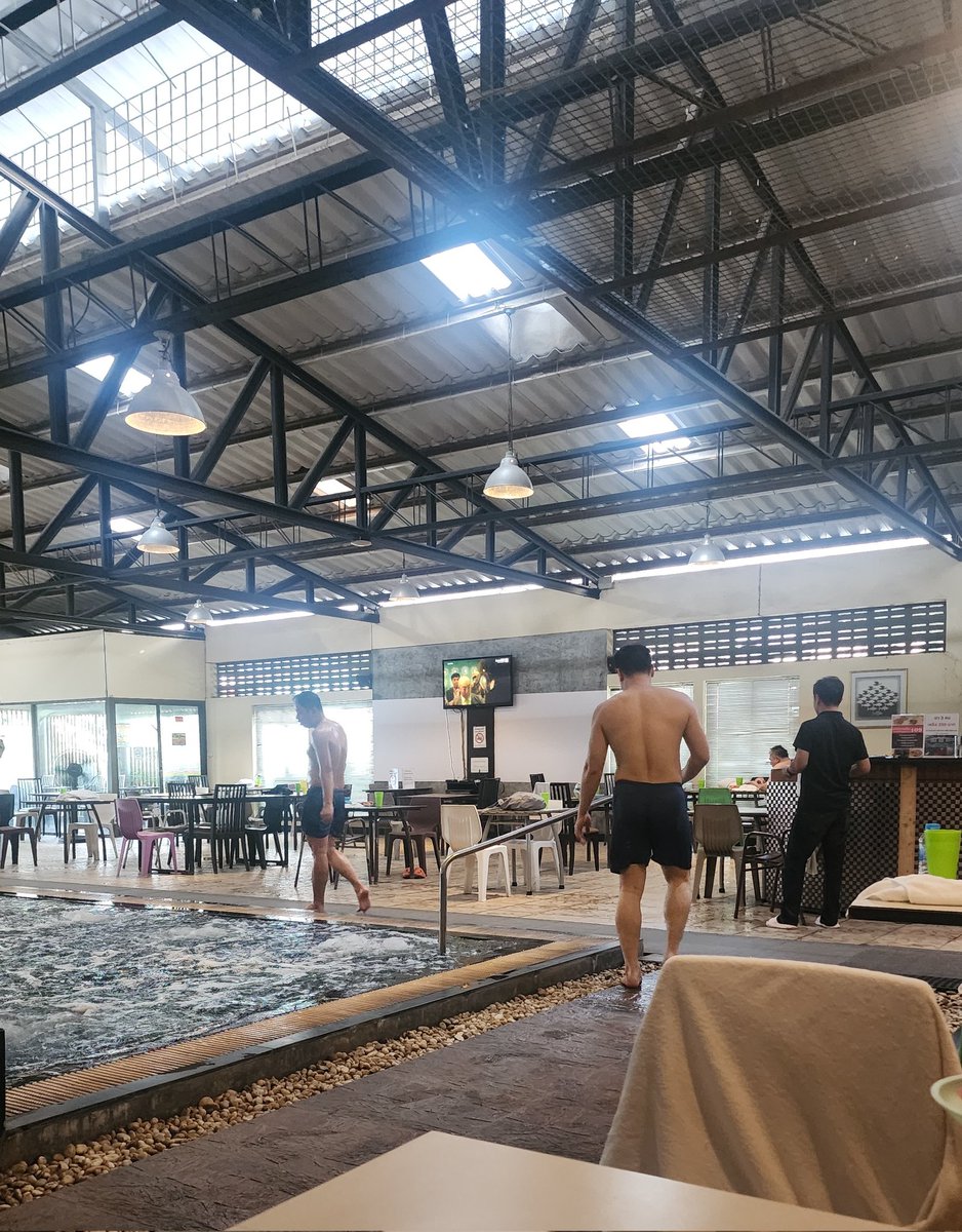 Jerome_JXT's tweet image. วันอาทิตย์ชิลๆที่ซาวน่าแห่งนึง 😌