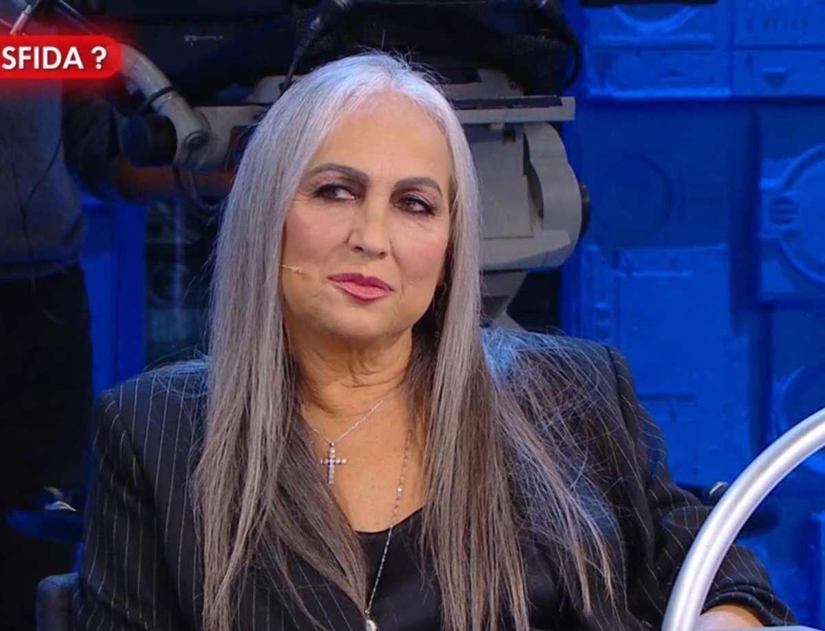 IlMondodellaTV's tweet photo. #Anbeta: "Lei non è una ballerina che la Maestra sceglierebbe, quindi è diventata tollerante. Deve essere tollerante peró anche con gli altri ballerini!" 🥶🥶🤣
#amici25 https://t.co/gD5WK3xsH5