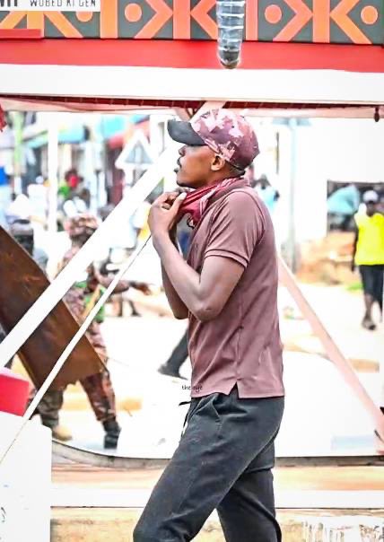 SpireJim's tweet image. If I was a young security officer with a choice, I would think thrice before engaging in criminal violence. Today, young people are keen on documenting with all sorts of technologies whatever violence is meted against them, and whoever is involved. They don’t simply do it for…