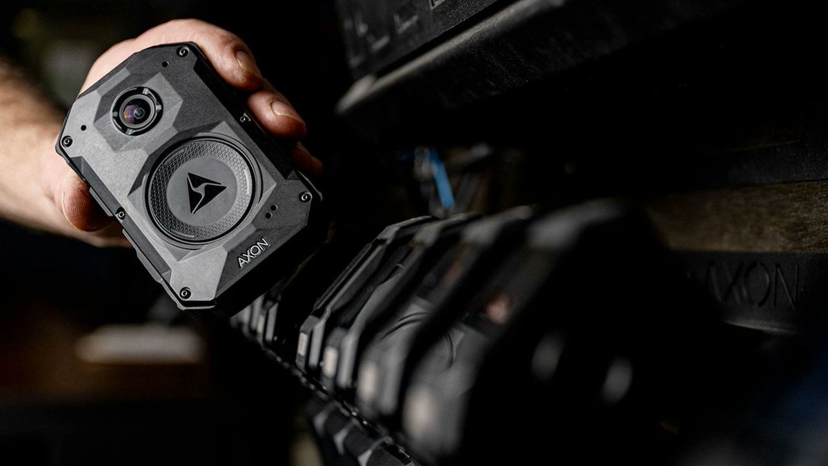 WBuzzer's tweet image. winbuzzer.com/2025/12/07/fac…

Facial Recognition Body Cams: Canadian City Police Launches World-First Test

#AI #FacialRecognition #Axon #Privacy #Surveillance #LawEnforcement #Biometrics #PoliceTech #Edmonton #Canada #Regulation #AIEthics