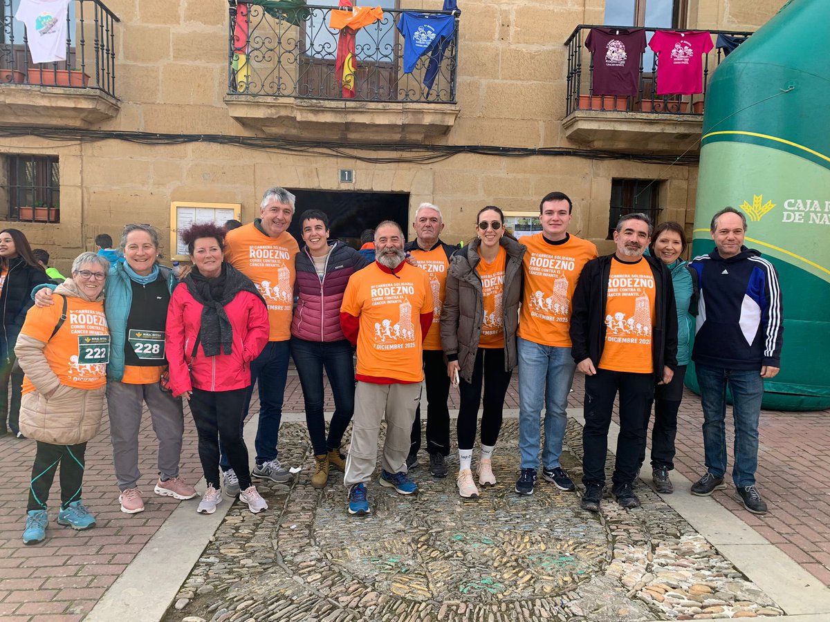 Hemos asistido a la carrera Rodezno corre contra el cáncer infantil 🏃‍♀️🏃

Es la 8 edición de esta actividad