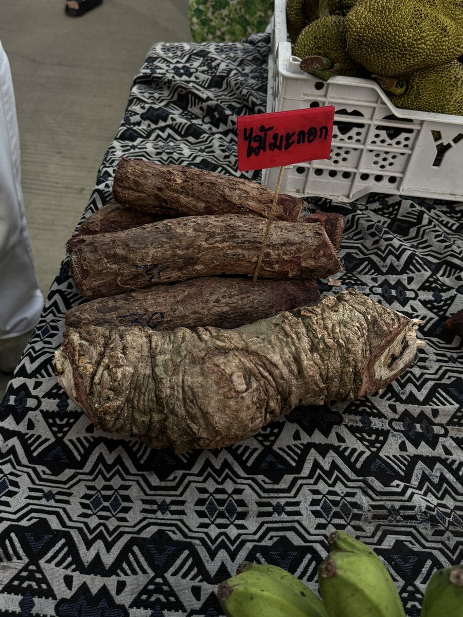 PRAPRNON's tweet image. good food