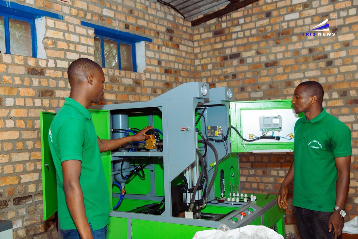 IrisNews_'s tweet image. 🔁 Retour sur notre tournée à Butanyerera, au nord du #Burundi, avec le @PAEEJ_Burundi, l’initiative gouvernementale lancée en 2020 pour lutter contre le chômage des jeunes.

👀 Focus sur les projets des bénéficiaires rencontrés cette semaine. Thread ⬇️