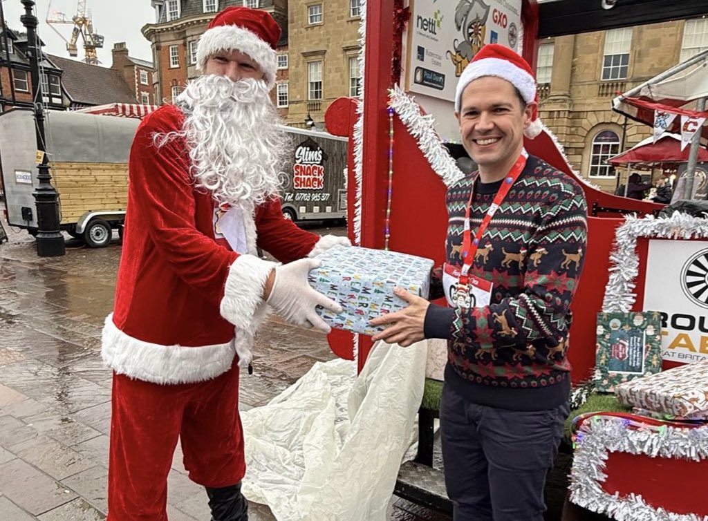 Robert Jenrick tweet media