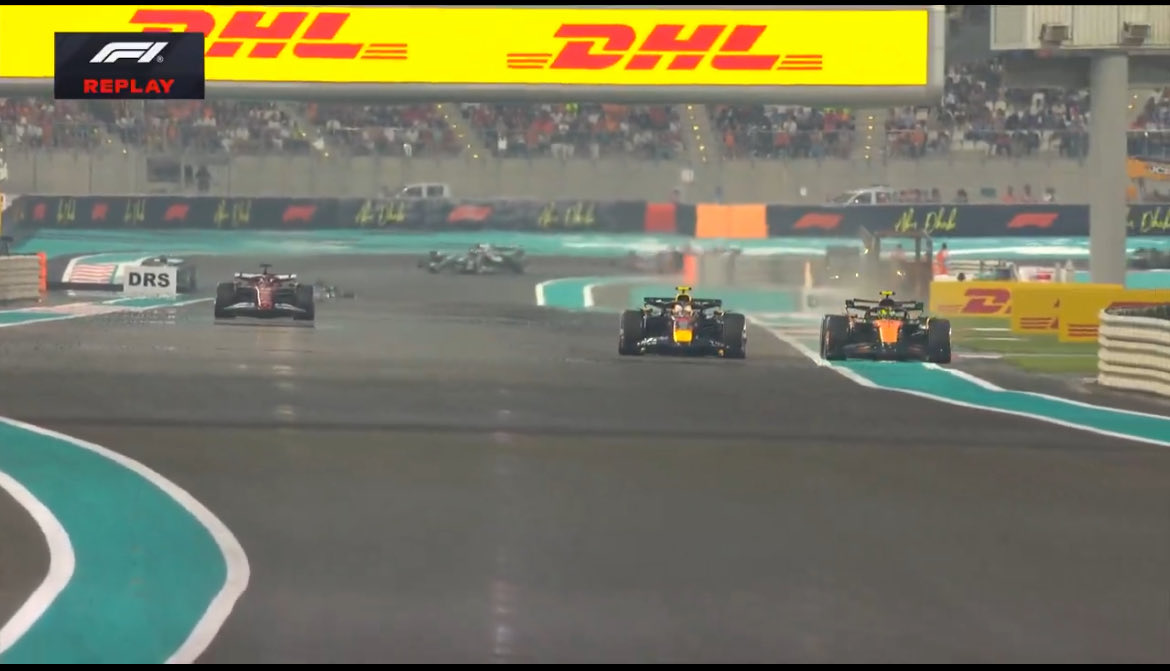 #F1 | Norris 🆚 Tsunoda 

Y sanción para el japonés por cambiar de dirección más de una vez…

📷 <a href="/F1/">Formula 1</a>