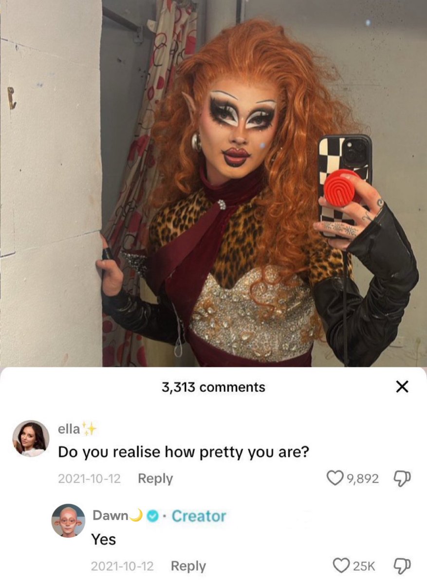 gio (dont forget the ella) 💋🩸 (@giohalliwell) on Twitter photo 