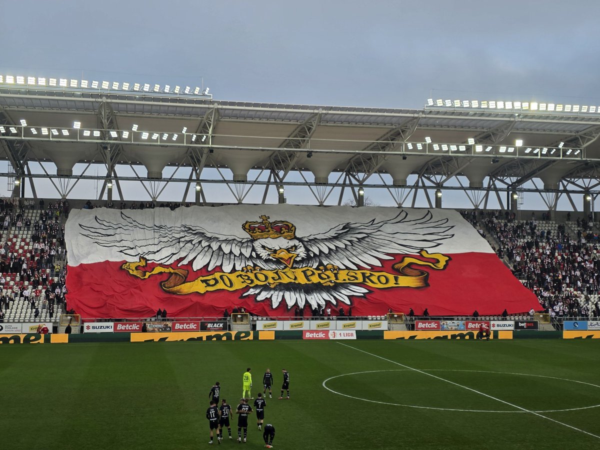 klops014's tweet image. Czyli jednak oprawa istnieje?!
Chłop w szoku!

Do boju Polsko❗️🇵🇱🇵🇱🇵🇱

@UltrasŁKS