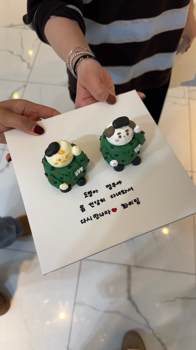 do0liking's tweet photo. 정우 인스타스토리 #도영 

도영아 정우야
몸 건강히 다녀와서
다시 만나자♥  화이팅 https://t.co/jWXyzmg1aw